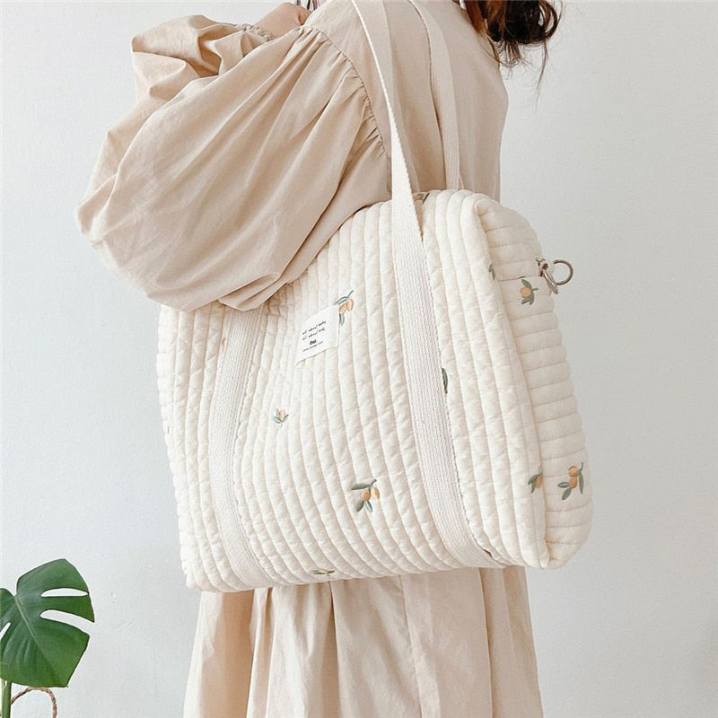 Spacious & Lightweight – Luxury Diaper Bag