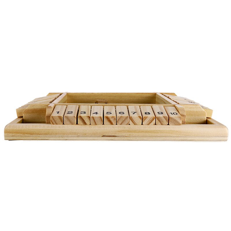 A fun family game! - Wood board game