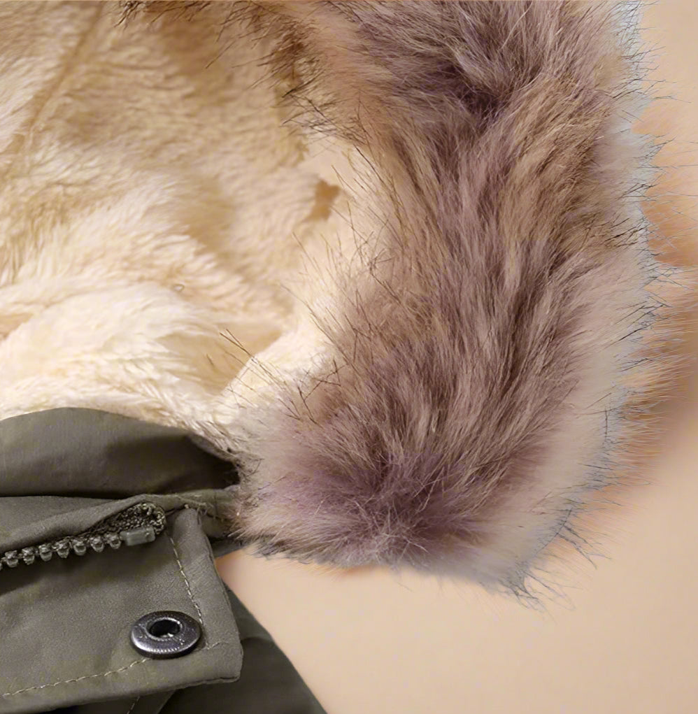 Elegant & Warm – Parka Winter Coat with Fur Collar