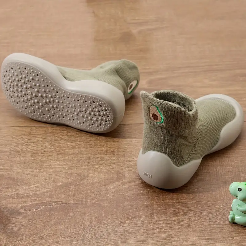 Natural Walking – Infant Shoes With Flexible Soles