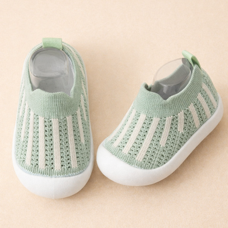 Solid non-slip sole - Children Sneakers