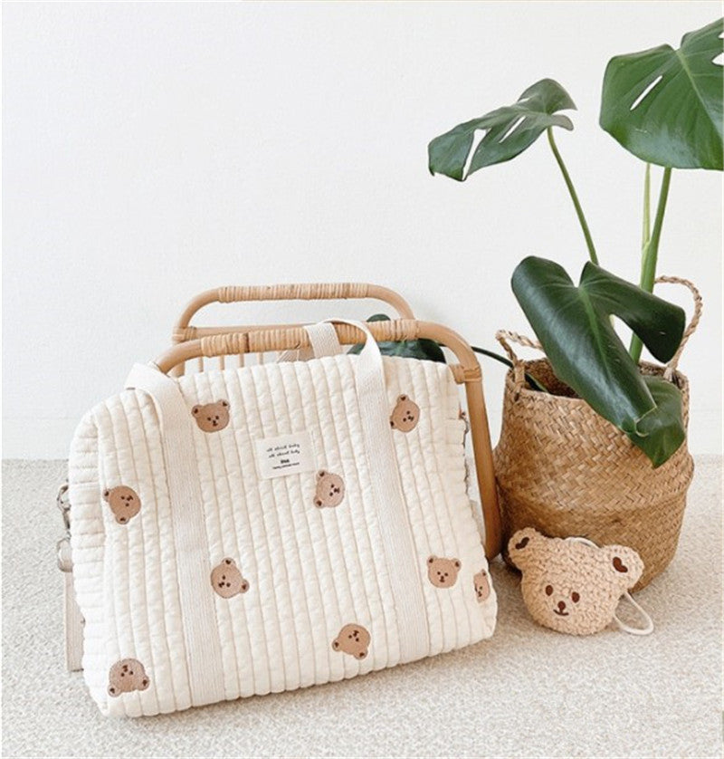Spacious & Lightweight – Luxury Diaper Bag