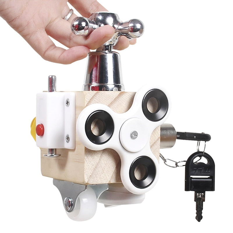 Develops finger dexterity - Tactile Cube