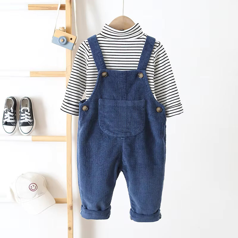 Comfortable and stylish – Ribbed fabric dungarees