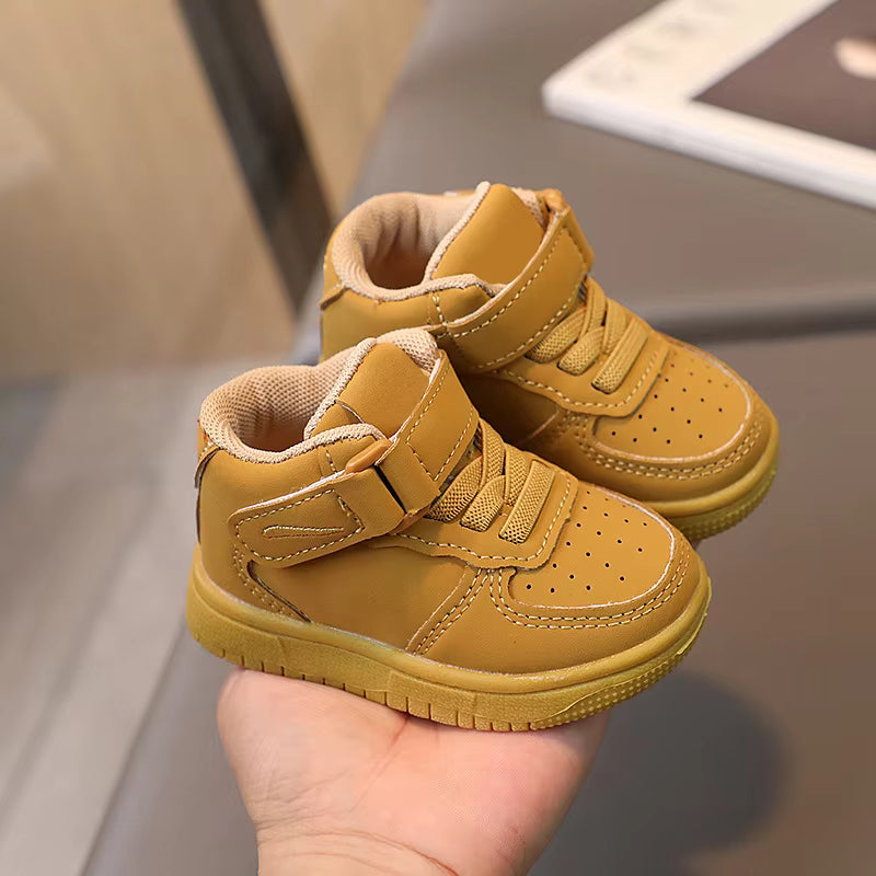Sturdy and soft – Sneakers for toddlers