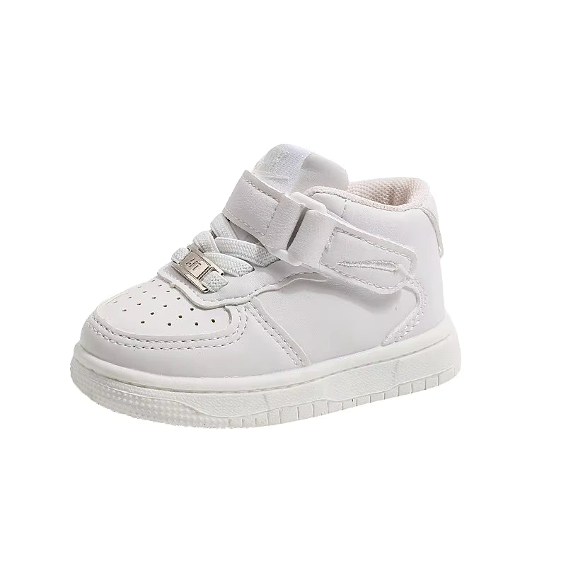 Sturdy and soft – Sneakers for toddlers