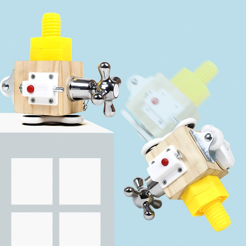 Develops finger dexterity - Tactile Cube