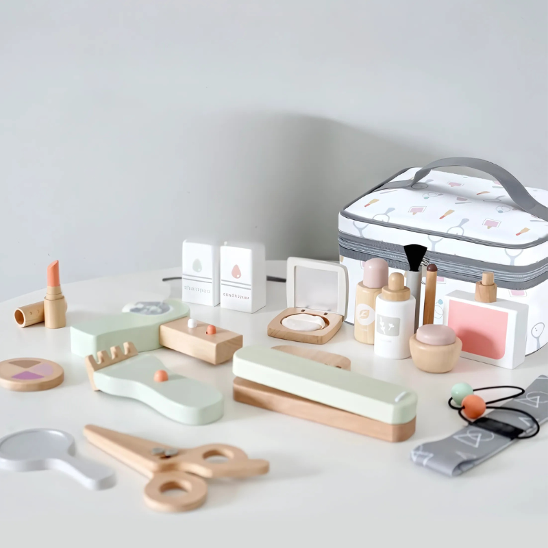 Imaginative & Sustainable – Beauty Salon Play Kit