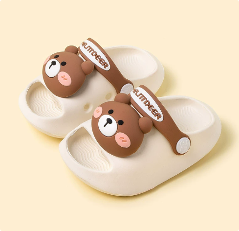 Cheerful & Safe - Polka Beach Slippers