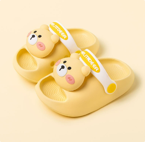 Cheerful & Safe - Polka Beach Slippers