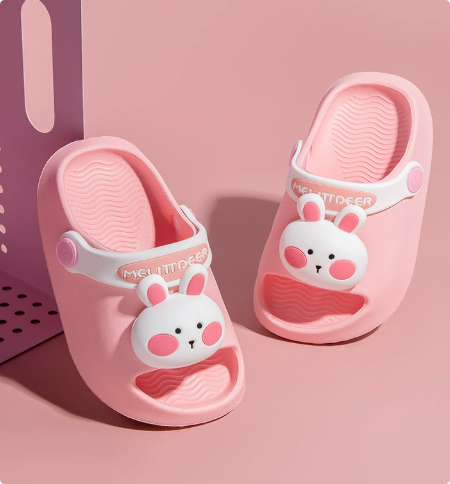 Cheerful & Safe - Polka Beach Slippers