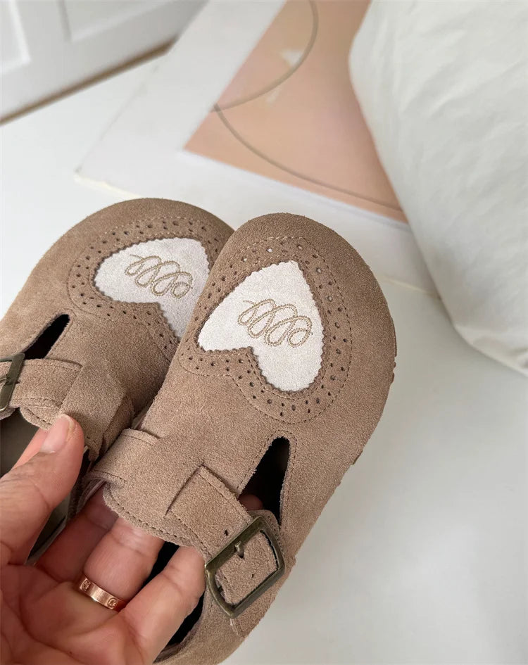 Leather & Barefoot – Children's Shoes with Plush Soles