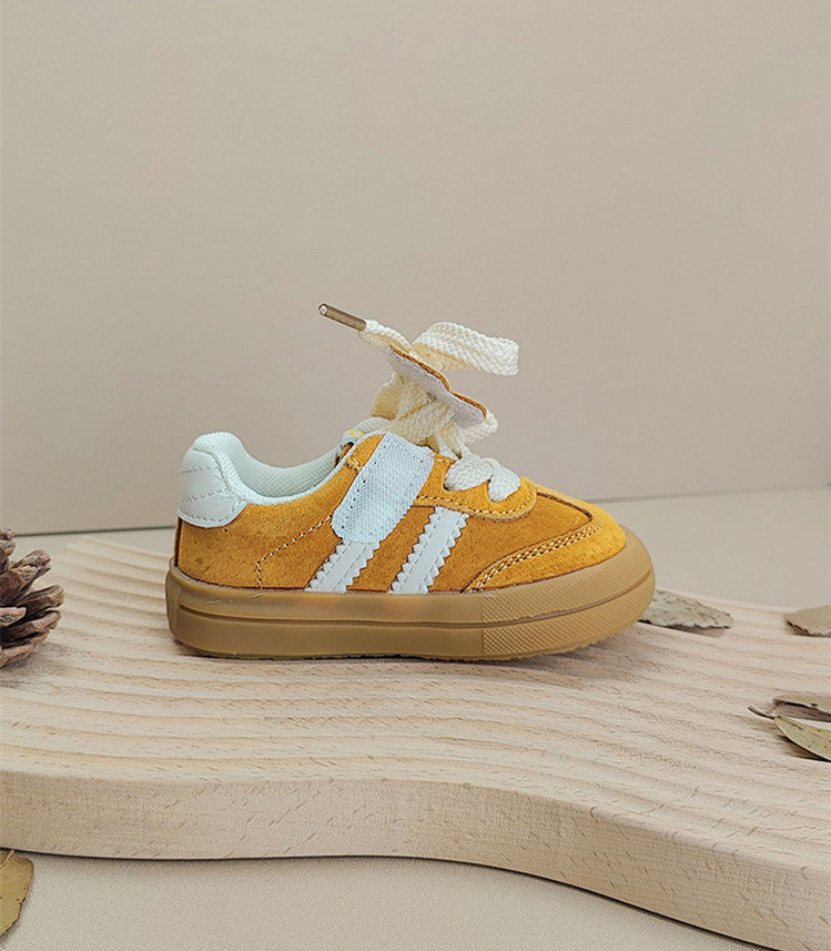 Comfort & Style - Sneaker with Laces