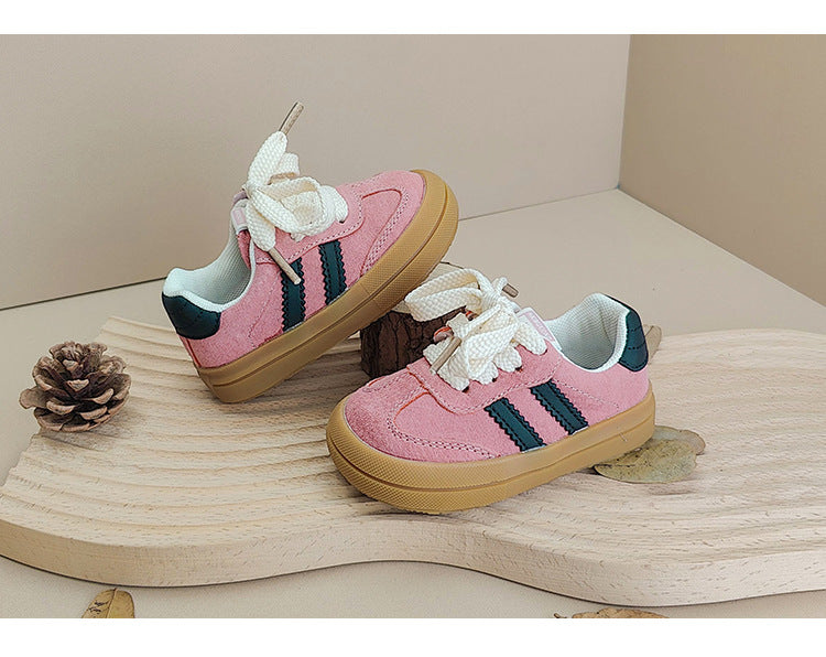 Comfort & Style - Sneaker with Laces