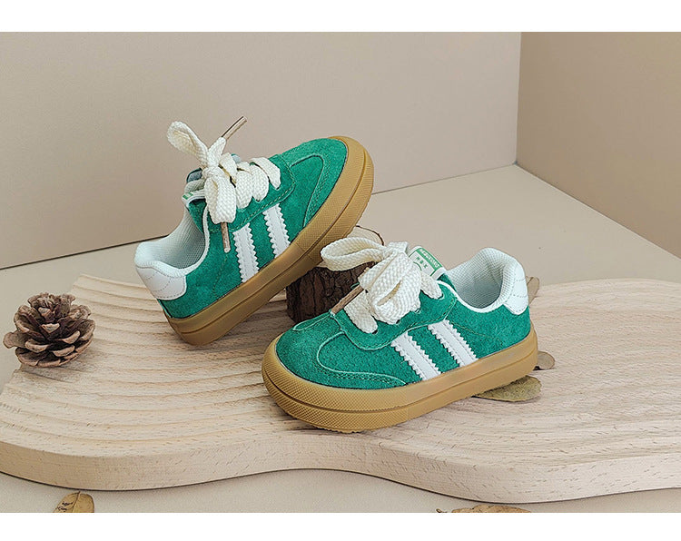 Comfort & Style - Sneaker with Laces