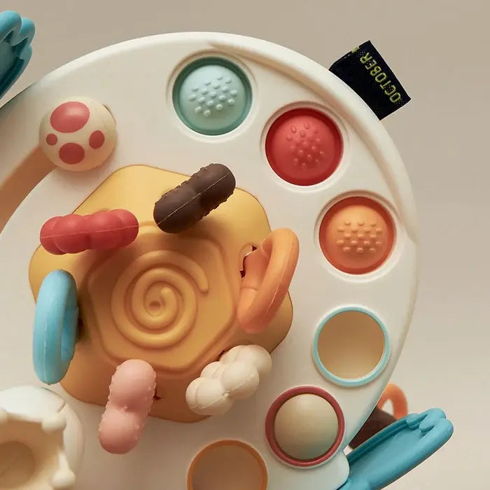 A delightful UFO toy! - A sensory toy for babies