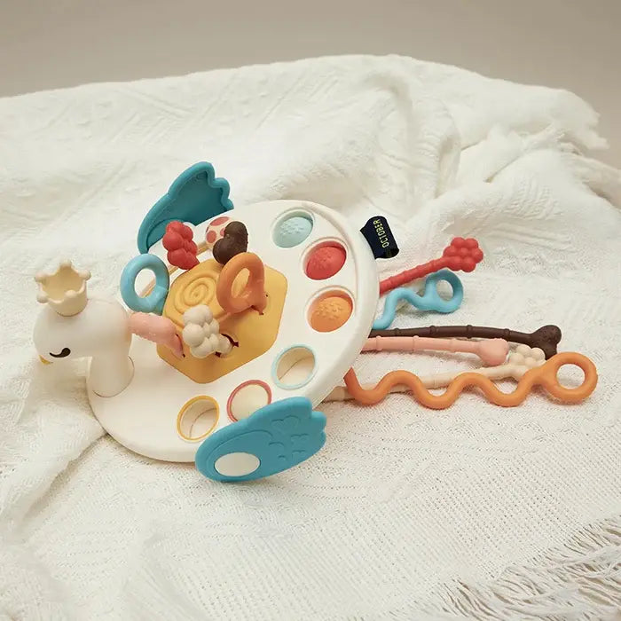 A delightful UFO toy! - A sensory toy for babies
