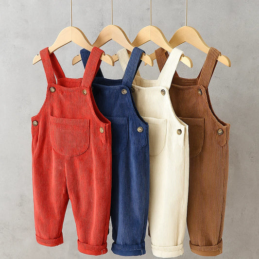 Comfortable and stylish – Ribbed fabric dungarees