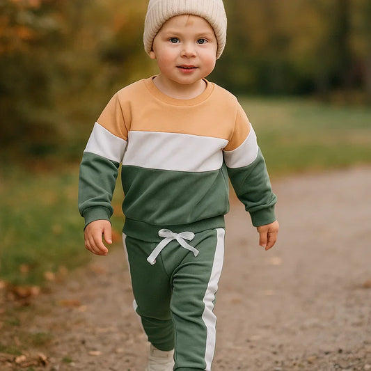 Casual & Comfortable – Sweatshirt with Jogging Pants