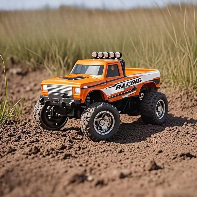 Fast & Agile – Compact Race Truck