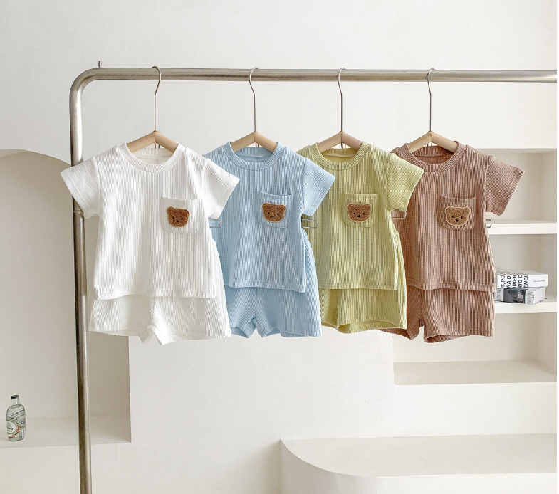 Cute Bear Design - Summer Outfit