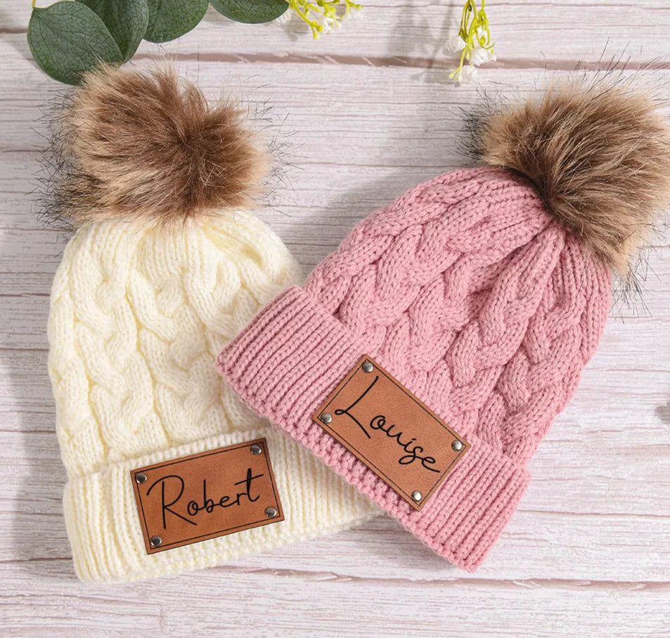Own font - Hat with pompon
