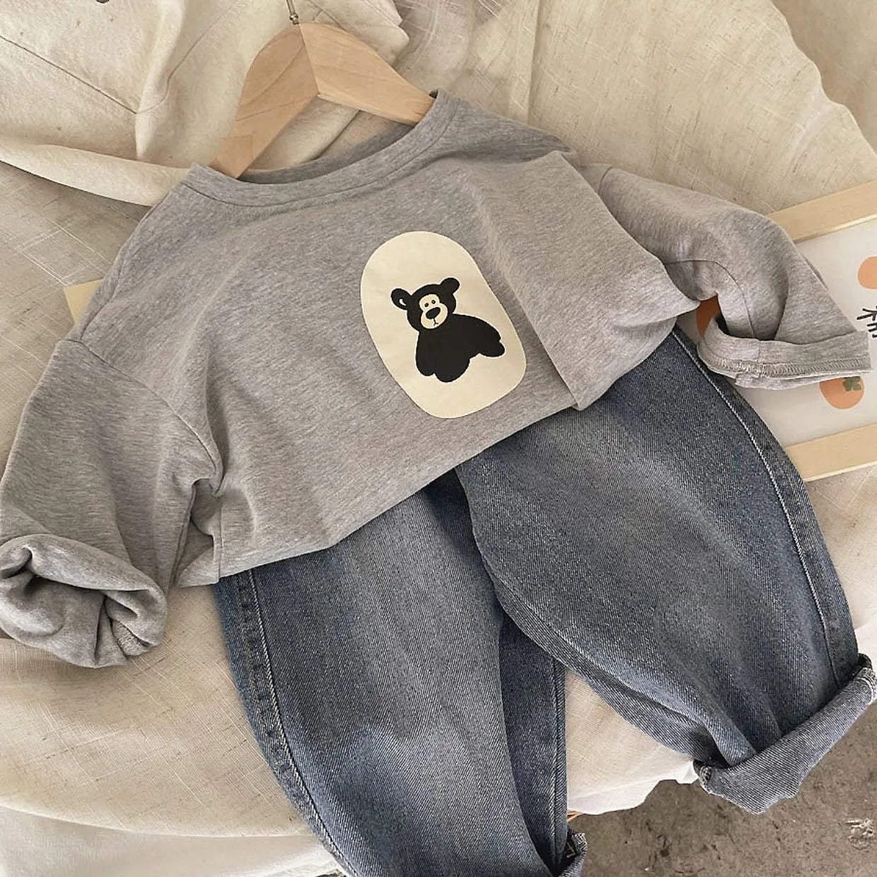 Bear Print - Sweater