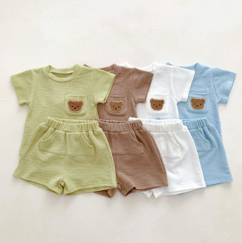 Cute Bear Design - Summer Outfit