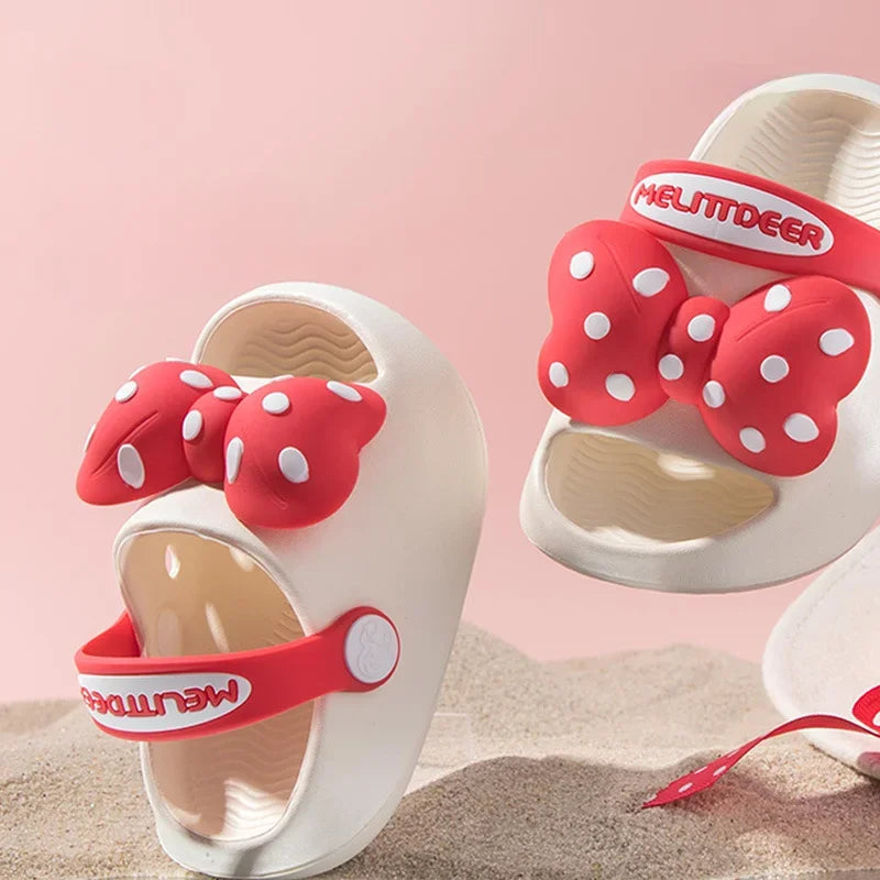 Cheerful & Safe - Polka Beach Slippers