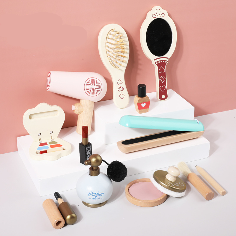 Imaginative & Sustainable – Beauty Salon Play Kit
