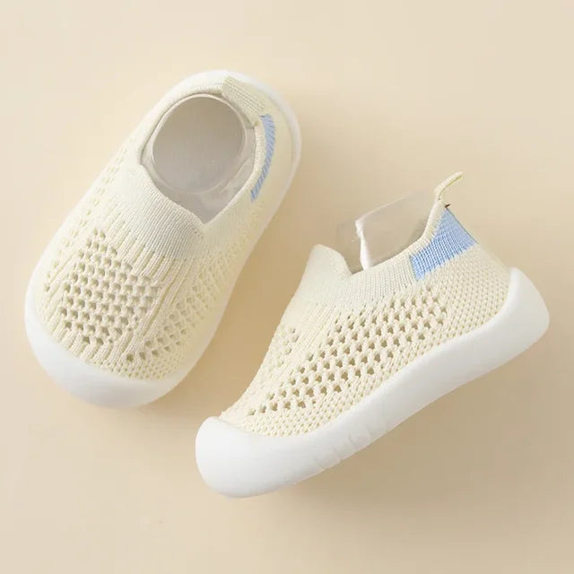 Solid non-slip sole - Children Sneakers