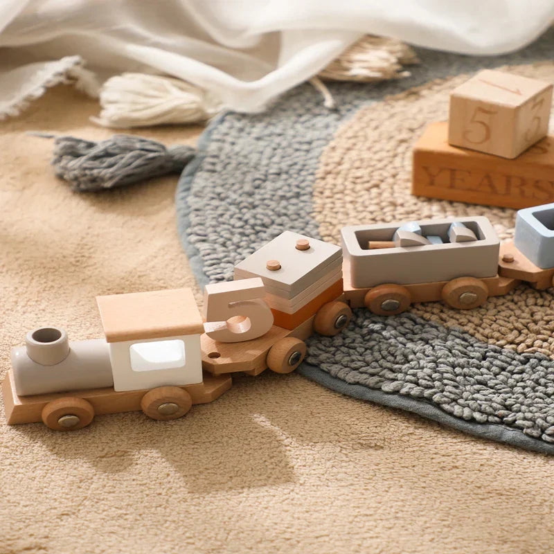 Classic & Educational – Wooden Developmental Train