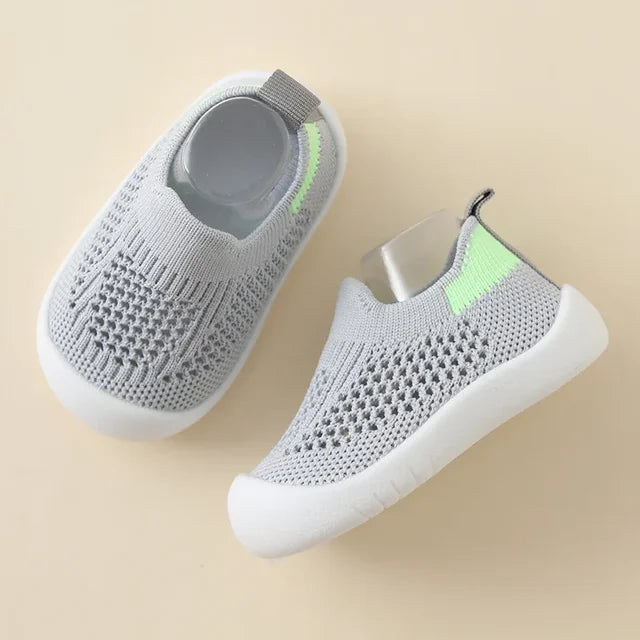 Solid non-slip sole - Children Sneakers