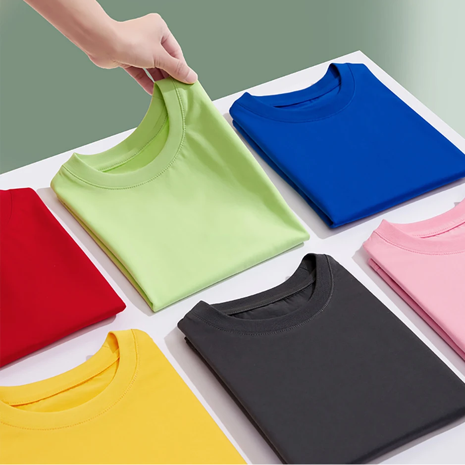 Casual & Plush – Relaxed Fit T-shirt with Round Neck