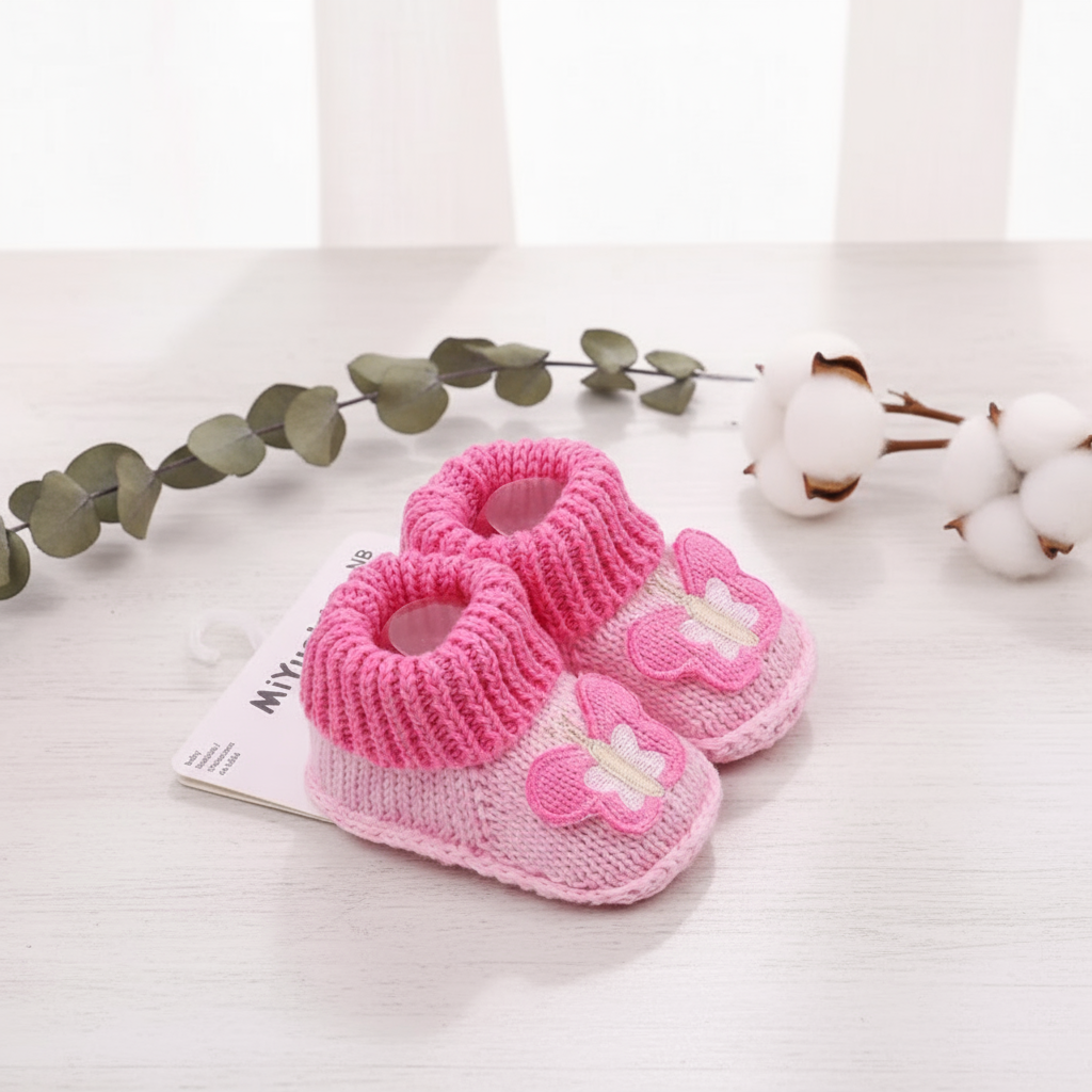 Knitted Infant Booties (3-6 months)