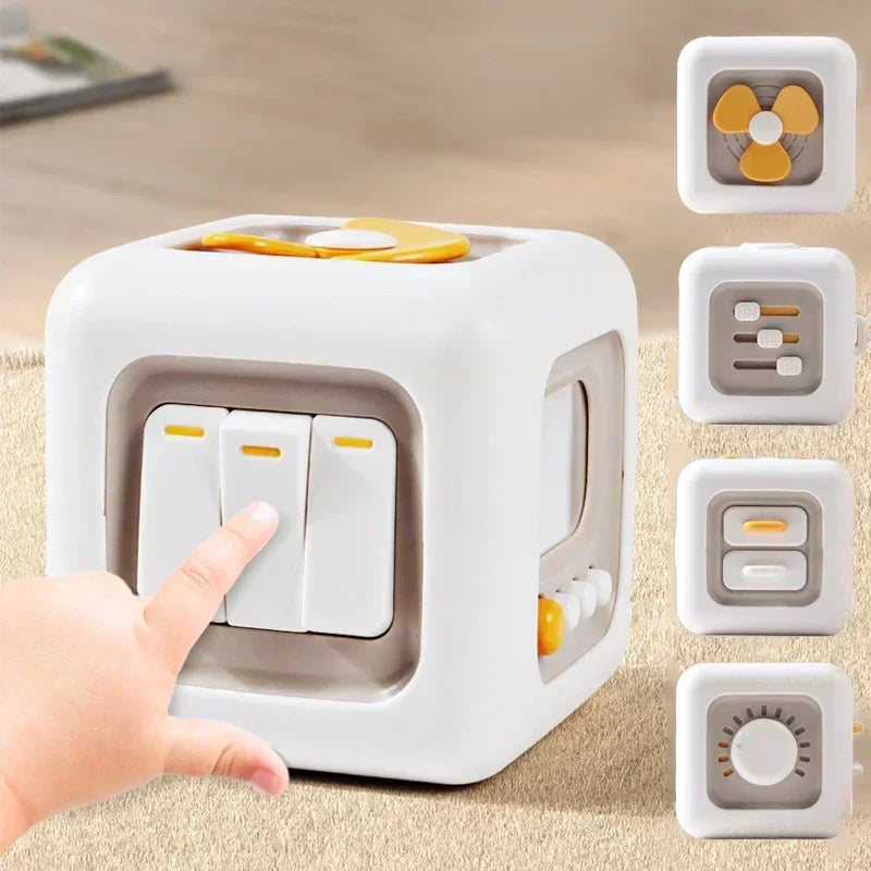 Feeling & Humming - Sensory Cube Plaything