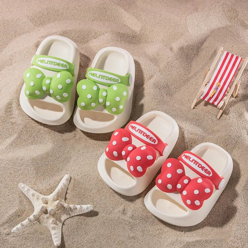 Cheerful & Safe - Polka Beach Slippers