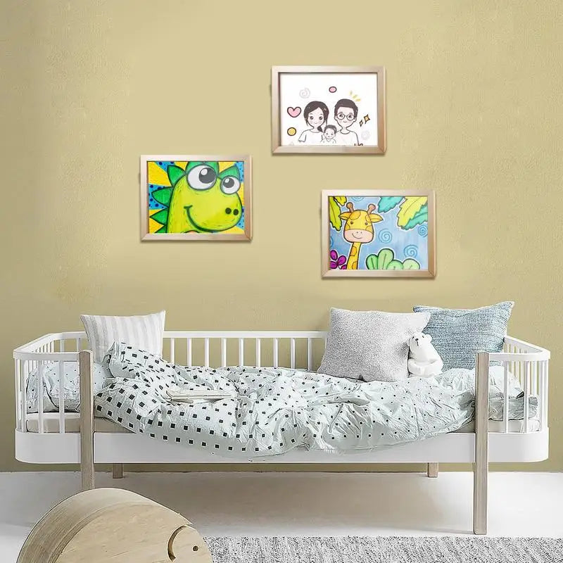 Change & Admire - Children's Art Frame