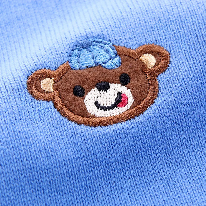 Warm & Trendy – Knitted Cardigan with Bears