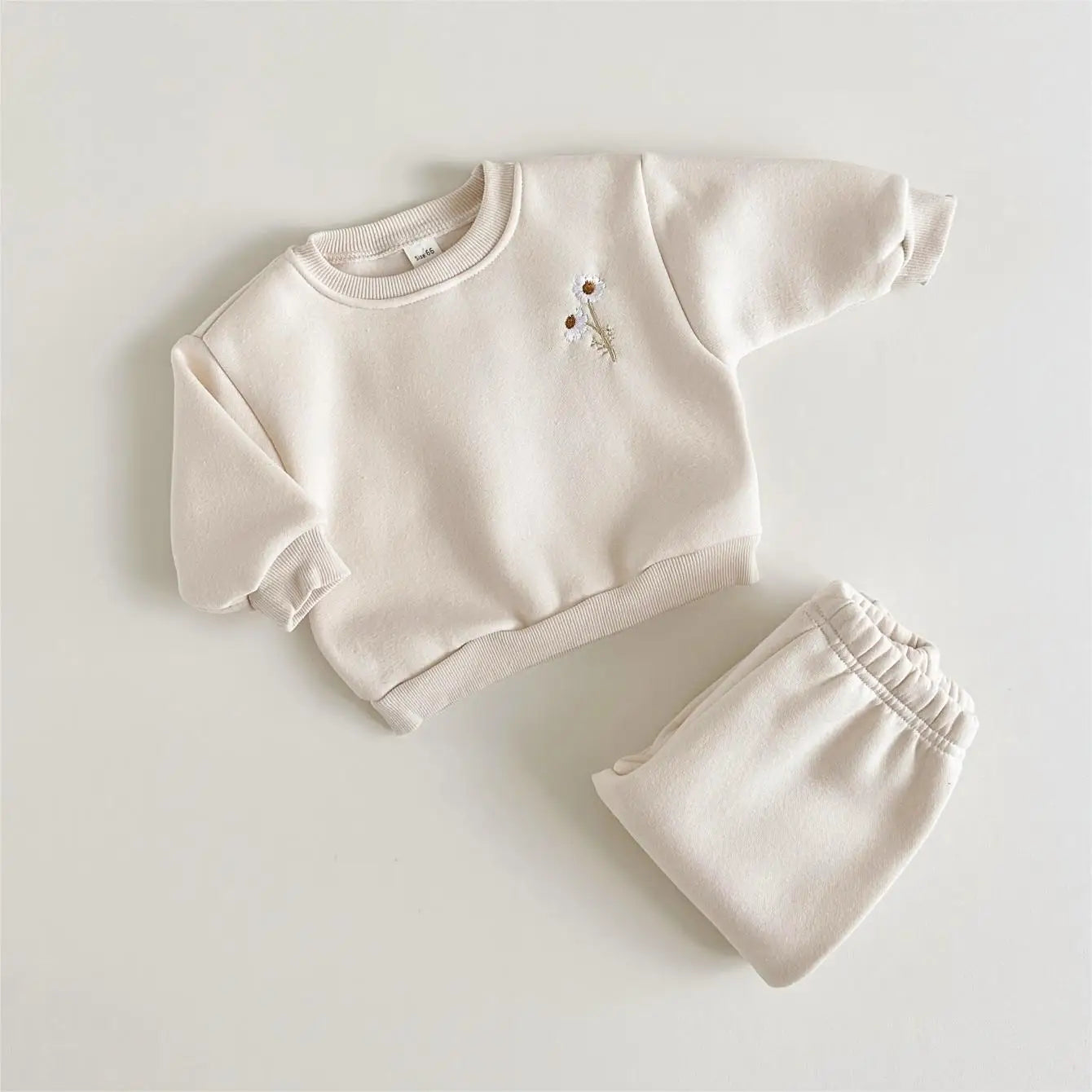 Warm & Comfortable - Tracksuit with Floral Embroidery