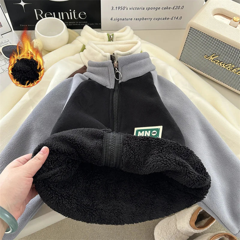 Comfortable & Insulating – Lambswool ‘look & feel’ Cardigan