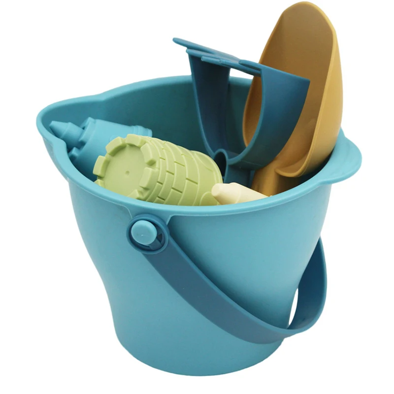 Sensory Summer Activity - Beach bucket with accessories
