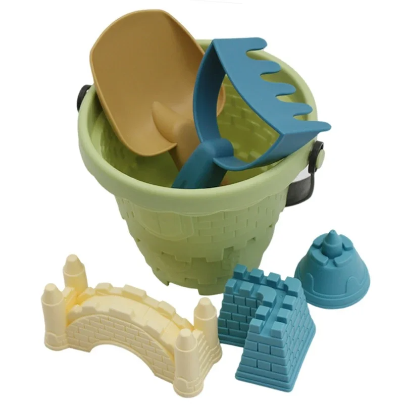 Sensory Summer Activity - Beach bucket with accessories